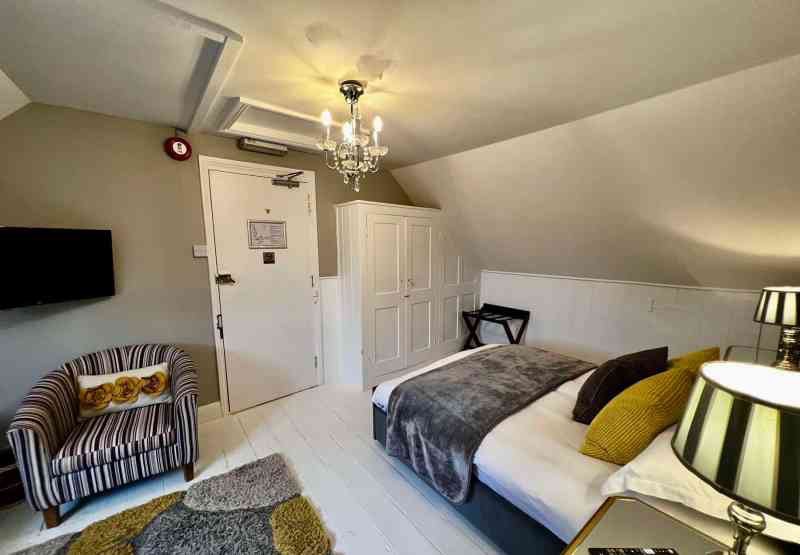 Room 12 — Shillingford